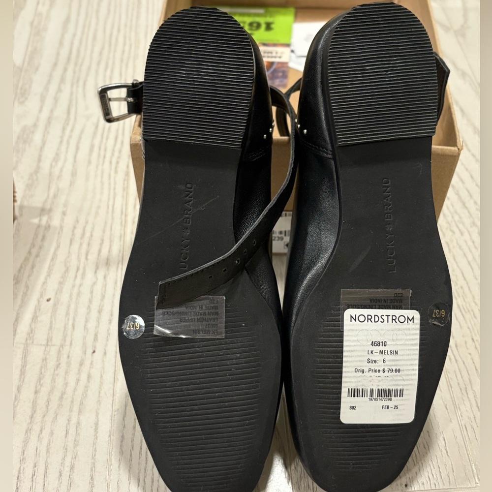 Size 6M Lucky Brand,
Black Ankle Strap Women's flats shoe
NEW IN BOX - Picture 8 of 10